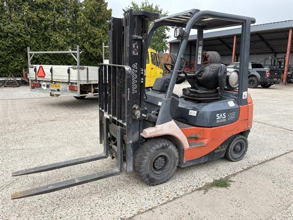 Grote foto toyota 1.5 t heftruck lpg agrarisch heftrucks