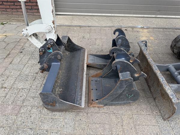 Grote foto takeuchi tb216 minigraver bj 2024 140 uur doe het zelf en verbouw kranen en graafmachines