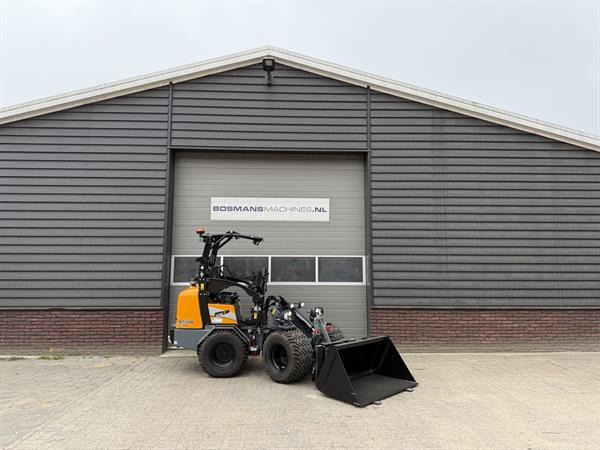 Grote foto giant g1500 l x tra minishovel tkd demo 495 lease giekvering agrarisch shovels