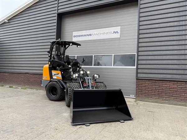 Grote foto giant g1500 l x tra minishovel tkd demo 495 lease giekvering agrarisch shovels