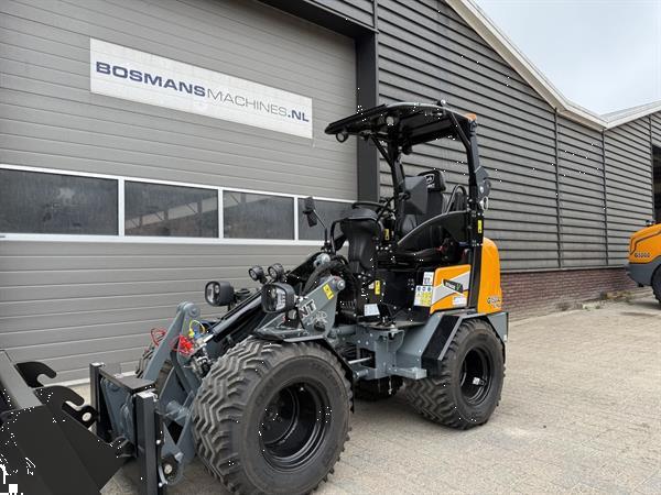 Grote foto giant g1500 l x tra minishovel tkd demo 495 lease giekvering agrarisch shovels