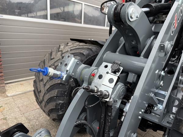 Grote foto giant g5000 shovel nieuw uit voorraad leverbaar agrarisch shovels
