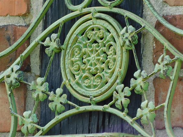 Grote foto vintage wandrek met haken old green smeedijzer huis en inrichting woningdecoratie