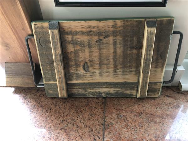 Grote foto onderzetter snijblad met metalen handvat rustiek dienblad gemaakt van massief hout huis en inrichting woningdecoratie