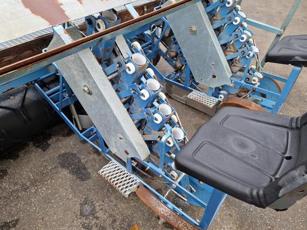 Grote foto perdu 4000 plantmachine agrarisch zaaimachines