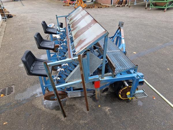 Grote foto perdu 4000 plantmachine agrarisch zaaimachines
