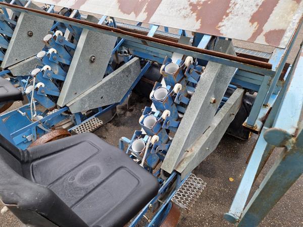 Grote foto perdu 4000 plantmachine agrarisch zaaimachines