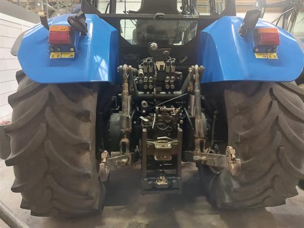 Grote foto new holland tvt 145 agrarisch tractoren