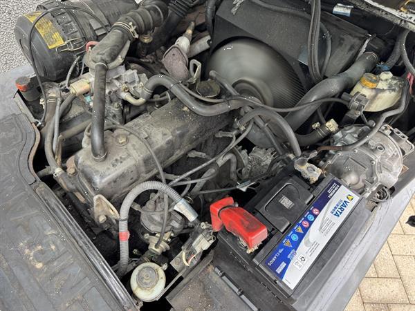 Grote foto nissan ud02a25pq triplo 430 freelift sideshift lpg 2006 agrarisch heftrucks