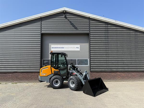 Grote foto giant g2700 x tra hd minishovel nieuw met cabine agrarisch shovels