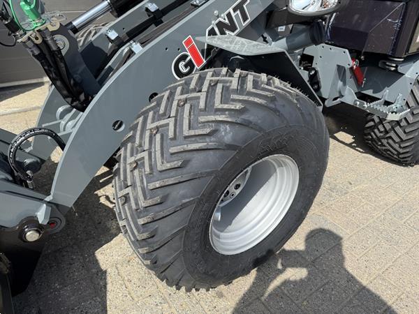 Grote foto giant g2700 x tra hd minishovel nieuw met cabine agrarisch shovels