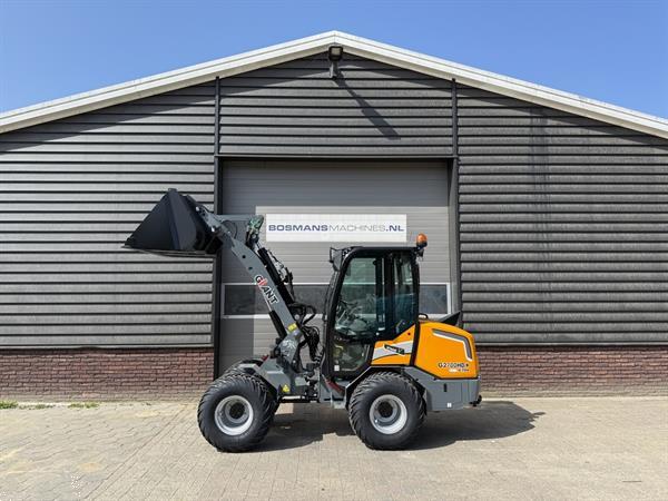 Grote foto giant g2700 x tra hd minishovel nieuw met cabine agrarisch shovels