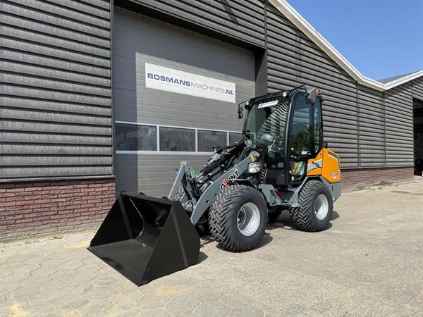 Grote foto giant g2700 x tra hd minishovel nieuw met cabine agrarisch shovels