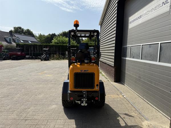 Grote foto giant g1500l x tra minishovel nieuw l extra hefvermogen agrarisch shovels