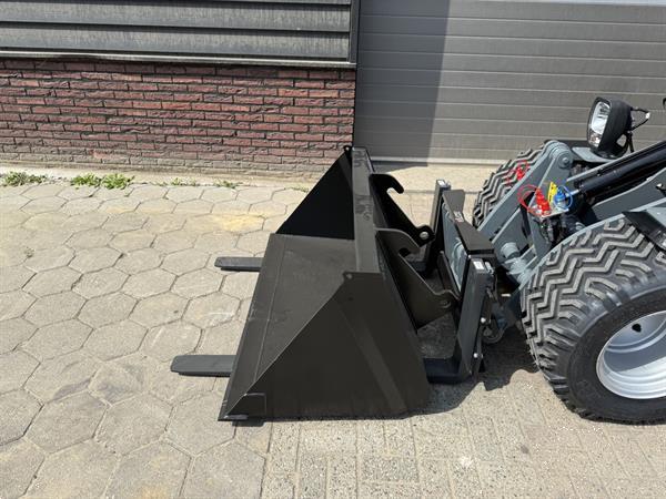 Grote foto giant g1500l x tra minishovel nieuw l extra hefvermogen agrarisch shovels