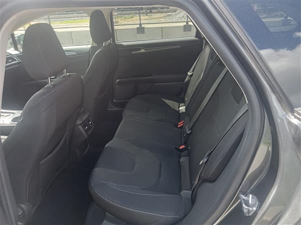 Grote foto ford mondeo wagon 2.0 ecvt hev 188pk 2019 auto ford