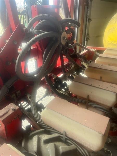 Grote foto agricola pk3013b pneumatische precisiezaaimachine agrarisch zaaimachines