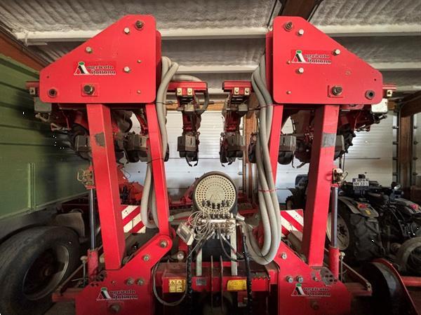 Grote foto agricola pk3013b pneumatische precisiezaaimachine agrarisch zaaimachines