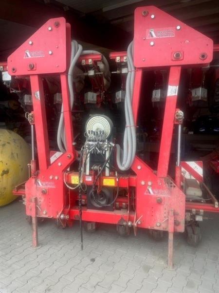 Grote foto agricola pk3013b pneumatische precisiezaaimachine agrarisch zaaimachines