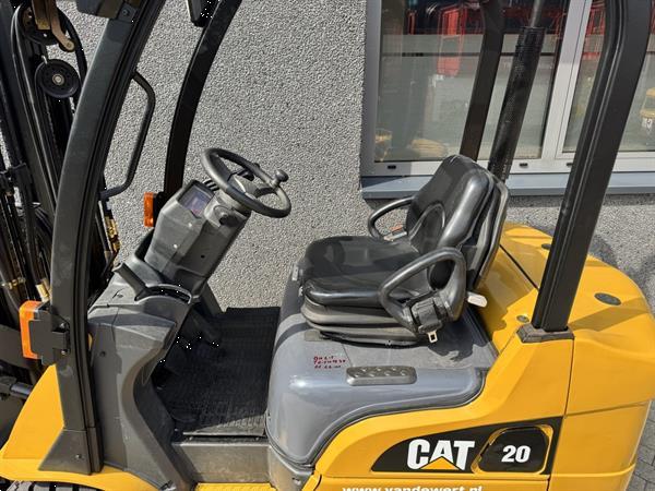 Grote foto caterpillar dp20cn triplo 430 freelift sideshift 4e functie 1930uur diesel 2006 agrarisch heftrucks