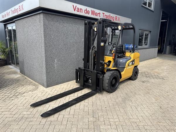 Grote foto caterpillar gp35 triplo 430 freelift sideshift 4e functie lpg 2008 agrarisch heftrucks