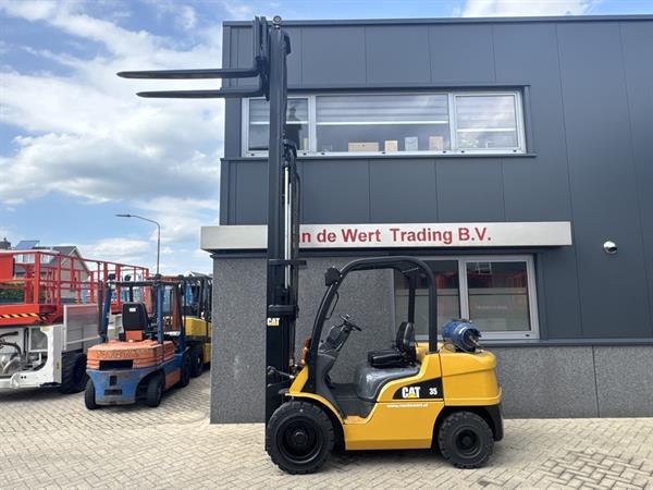 Grote foto caterpillar gp35 triplo 430 freelift sideshift 4e functie lpg 2008 agrarisch heftrucks