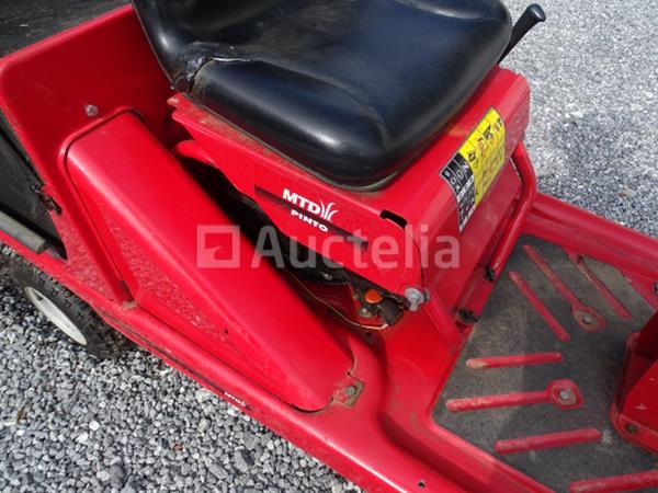 Grote foto mtd pinto zitmaaier tuin en terras zitmaaiers