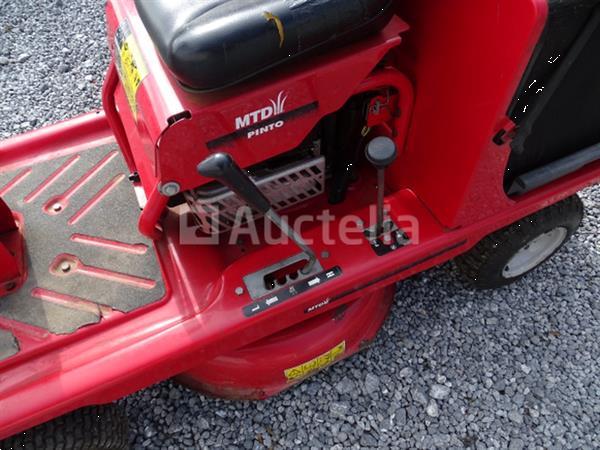 Grote foto mtd pinto zitmaaier tuin en terras zitmaaiers