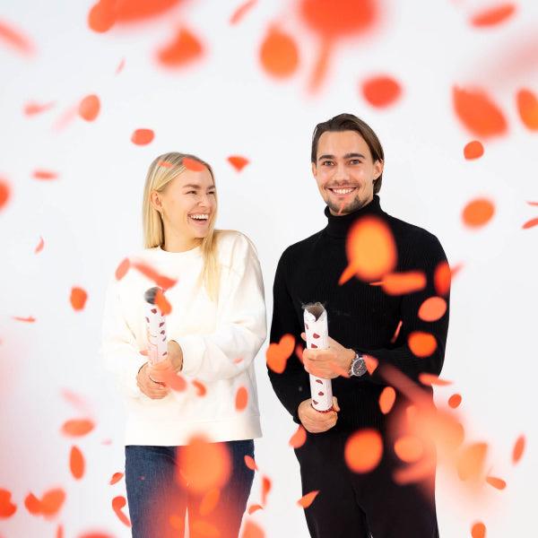 Grote foto confetti cannon rose petals red paper 40 cm verzamelen overige verzamelingen