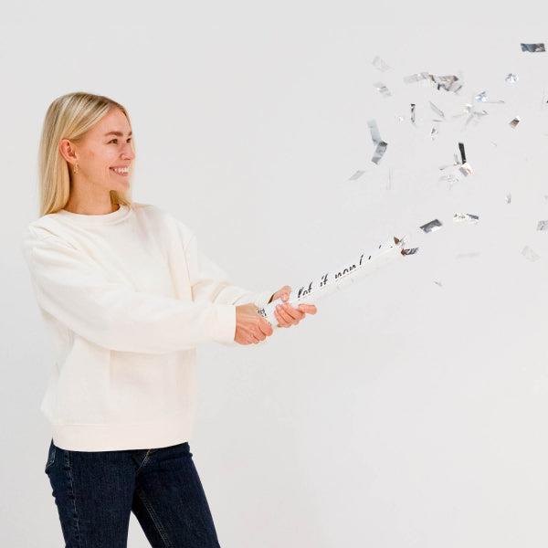 Grote foto confetti cannon silver rectangular foil 40 cm verzamelen overige verzamelingen