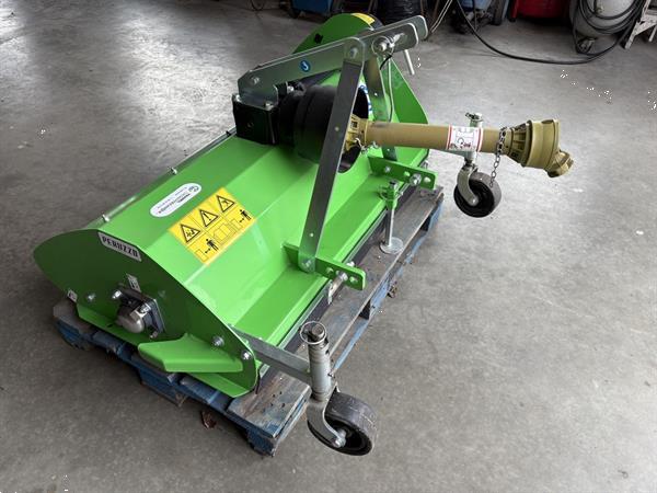 Grote foto perruzo verticuteermachine klepelmaaier agrarisch tractoren
