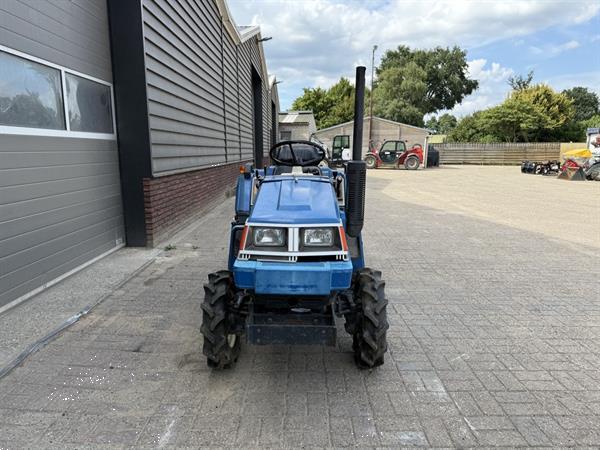 Grote foto iseki tu150 4wd 17 pk minitractor agrarisch tractoren