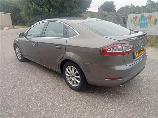 Grote foto ford mondeo hatchback 1.6 tdci full options 2013 auto ford