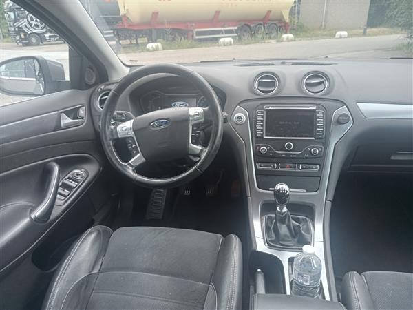 Grote foto ford mondeo hatchback 1.6 tdci full options 2013 auto ford