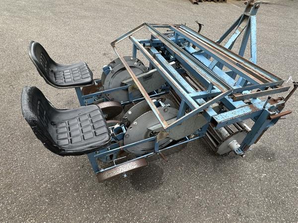 Grote foto perdu plantmachine 2 rijen agrarisch zaaimachines