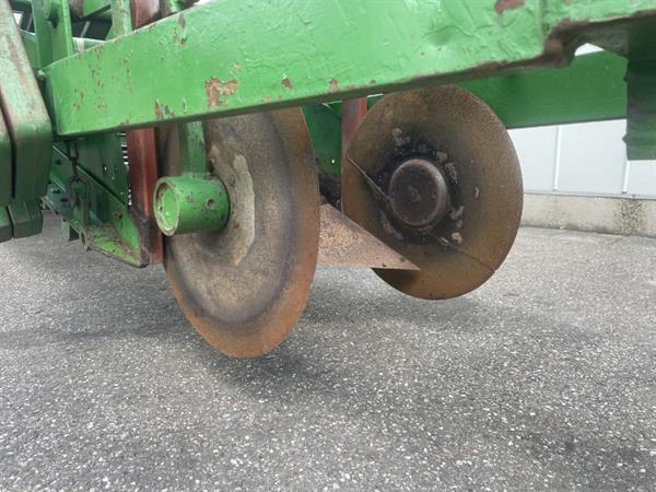 Grote foto krakei s aardappelrooier 1 rij agrarisch aardappelpootmachines