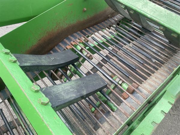 Grote foto krakei s aardappelrooier 1 rij agrarisch aardappelpootmachines