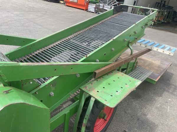 Grote foto krakei s aardappelrooier 1 rij agrarisch aardappelpootmachines