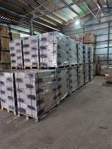 Grote foto houtbriketten subtype pini kay tuin en terras openhaardhout