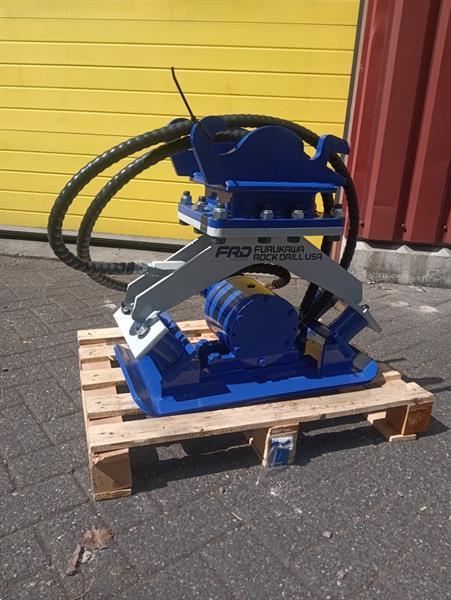 Grote foto trilblok trilplaat cw 05 opname minigraver 550 x 300 mm onderplaat doe het zelf en verbouw overige doe het zelf en verbouw