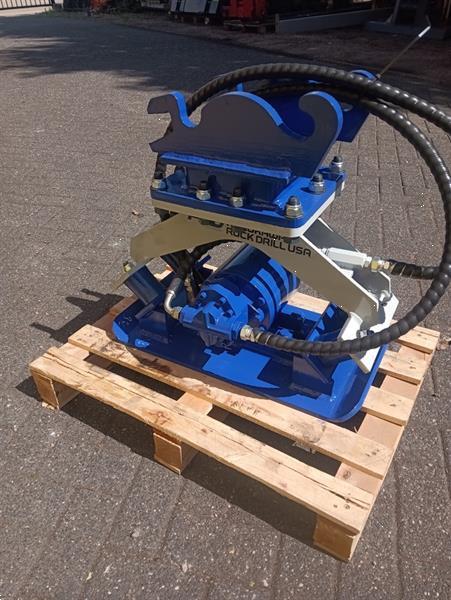 Grote foto trilblok trilplaat cw 05 opname minigraver 550 x 300 mm onderplaat doe het zelf en verbouw overige doe het zelf en verbouw