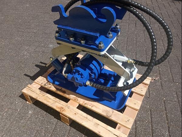 Grote foto trilblok trilplaat cw 05 opname minigraver 550 x 300 mm onderplaat doe het zelf en verbouw overige doe het zelf en verbouw