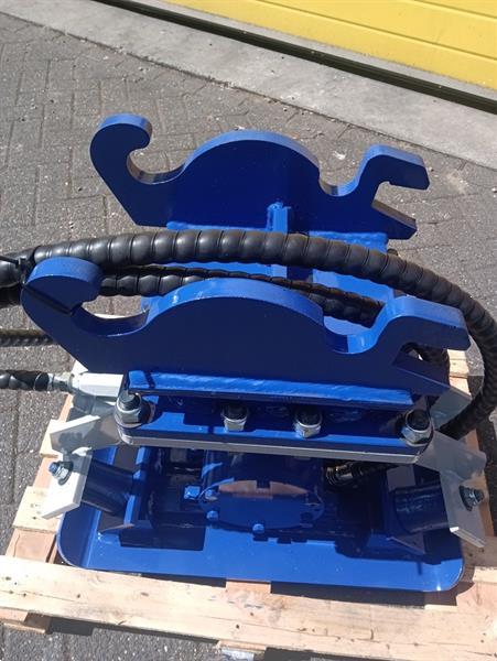 Grote foto trilblok trilplaat cw 05 opname minigraver 550 x 300 mm onderplaat doe het zelf en verbouw overige doe het zelf en verbouw