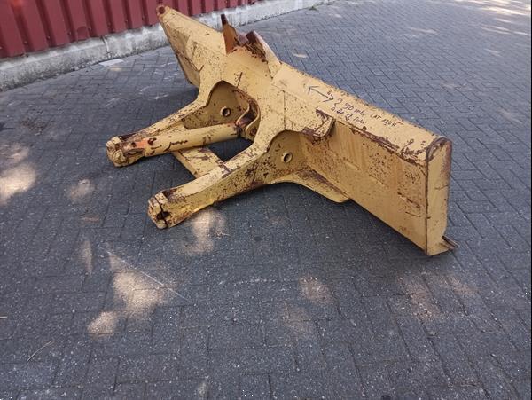 Grote foto caterpillar dozerblad grond schuif 2.5 mtr geschikt voor fronthef doe het zelf en verbouw onderdelen en accessoires