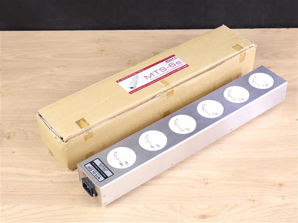 Grote foto oyaide mts 6e sse silver edition highend audio power distributor audio tv en foto onderdelen en accessoires