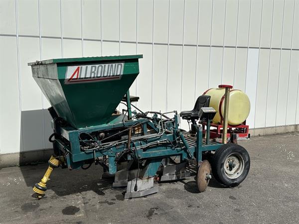 Grote foto allround uien bollen plantmachine agrarisch zaaimachines