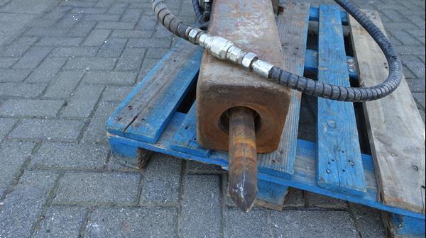 Grote foto atlas copco sloop breek hamer doe het zelf en verbouw aanbouwdelen