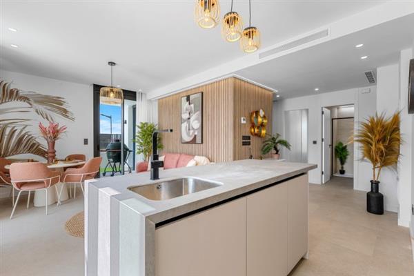 Grote foto uw nieuwe appartement aan spaans binnenmeer met huizen en kamers nieuw europa