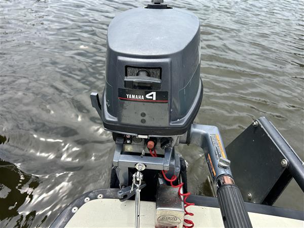 Grote foto zeilklare polyvalk met trailer en motor watersport en boten open zeilboten