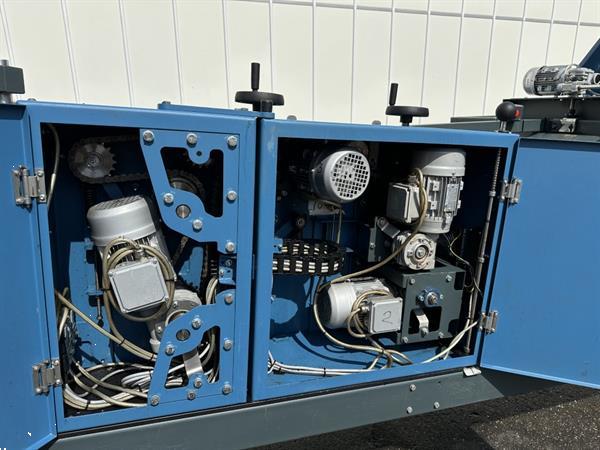 Grote foto havatec tulpen ontbolmachine agrarisch tuinbouw